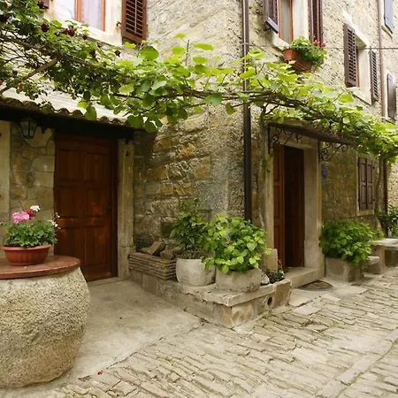 In Grisignana * Groznjan